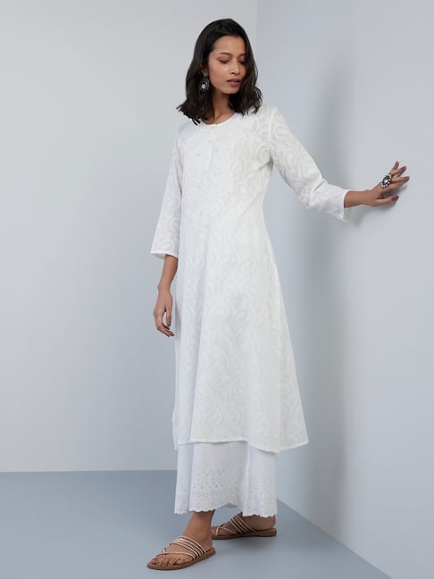 Clothing at Best Prices only at Tata CLiQ