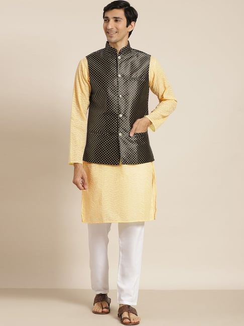 Festival Men's Kurta Set With Jacket at Rs 1149/piece in Surat | ID:  25351546055