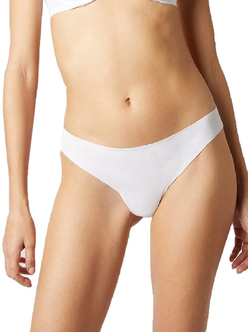 YamamaY White Panty (Butterfly) Price in India