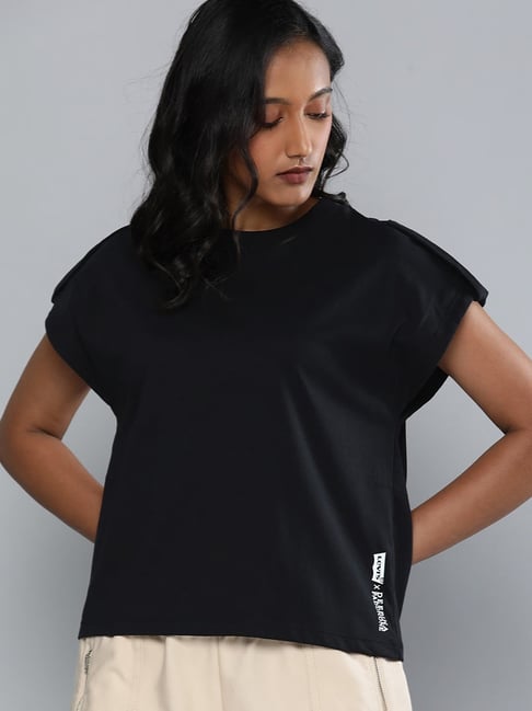 Levi's Black Crew T-Shirt Price in India