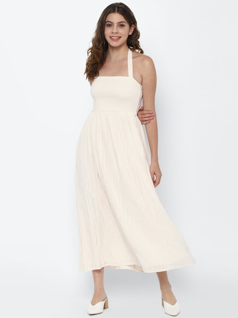 Buy American Eagle Outfitters White Maxi Dress for Women's Online @ Tata CLiQ Buy American Eagle Outfitters White Maxi Dress for Women's Online @ Tata CLiQ