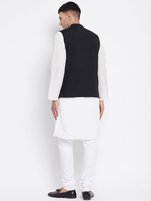 Men's Silk Blend White Kurta With Pyjama & Black Printed Nehru Jacket at Rs  1607 | Nehru Jacket | ID: 2849568199288