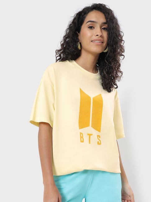 bewakoof yellow t shirt