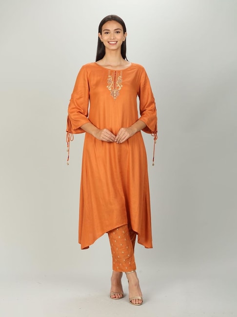 Orange Color Georgette Elegant Kurti VIVVND21086 | Kurti designs, Designer  kurtis online, Western dresses