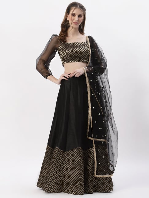 Black & Gold Silk Lehenga: Bridal Reception Outfit | Black and gold lehenga,  Gold lehenga, Indian wedding wear