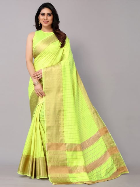 Janhvi Kapoor in a Neon green saree for “Mili” promotions! | Fashionworldhub