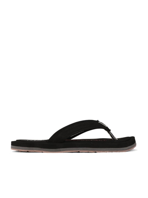 Bata flip best sale flops black