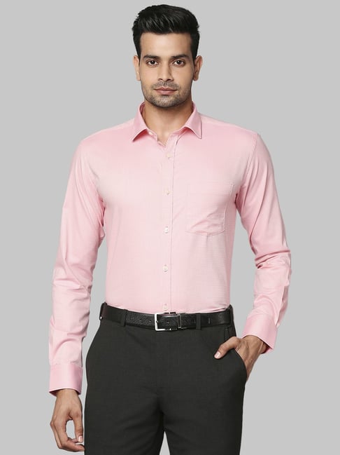 Park Avenue Pink Cotton Slim Fit Printed Shirt