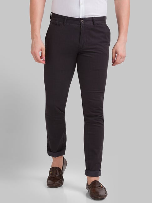 Tapered Fit Black Pants