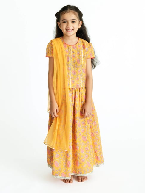 Campana Kids Yellow Fresh Floral Print Lehenga, Choli & Dupatta-picture-31