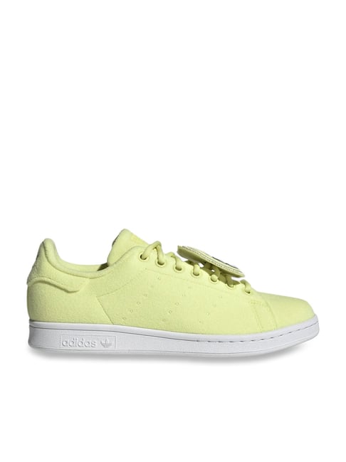 Buy Adidas Originals Women's SUPERSTAR XLG Green Sneakers for Women at Best  Price @ Tata CLiQ