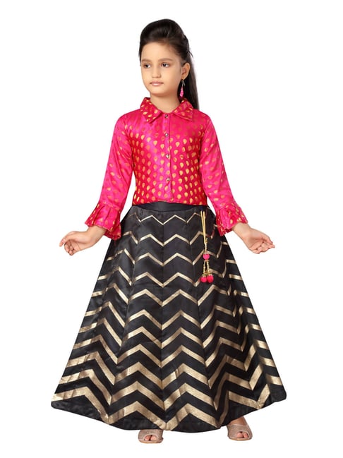 Buy Black Blouse Handloom Silk Leaf Lehenga Set For Girls by Aryavir  Malhotra Online at Aza Fashions.