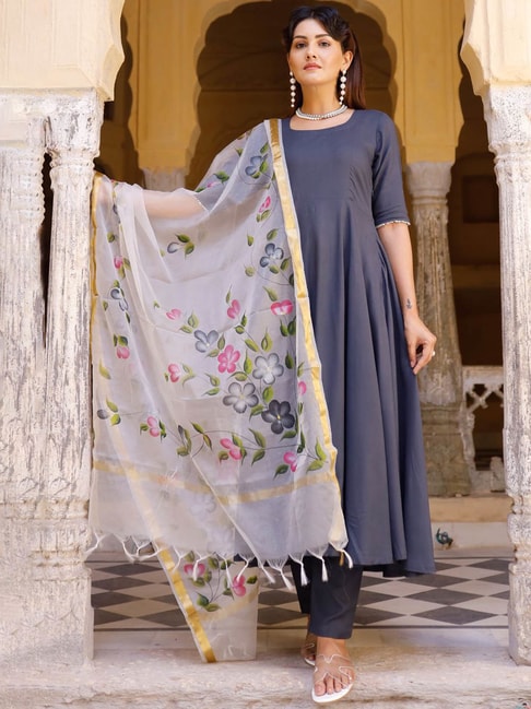 Designer Grey Salwar Suit With Pink Dupatta In Satin Georgette EXMAY42 –  ShreeFashionWear