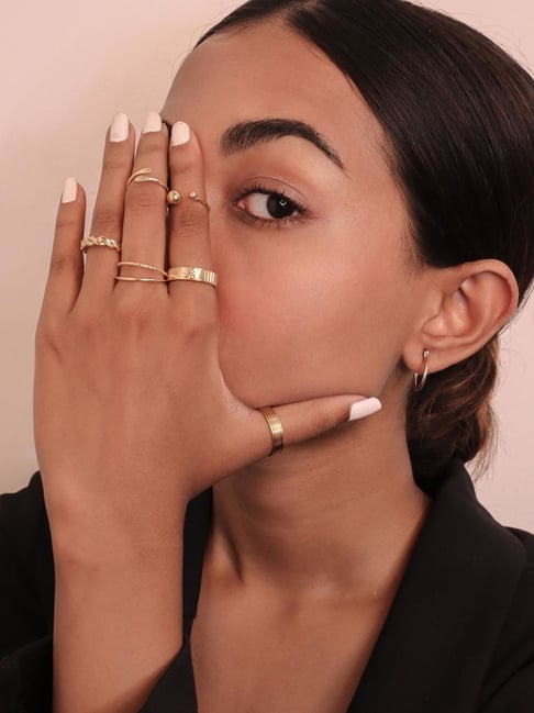 Buy Pipa Bella by Nykaa Fashion Set of 4 Gold Plated Lined Rings Combo  Online