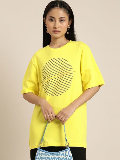 Difference of Opinion Yellow Cotton Printed T-shirt Price in India