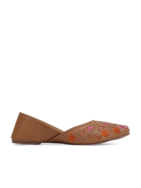 Iconics Women's Brown Ethnic Juttis Price in India