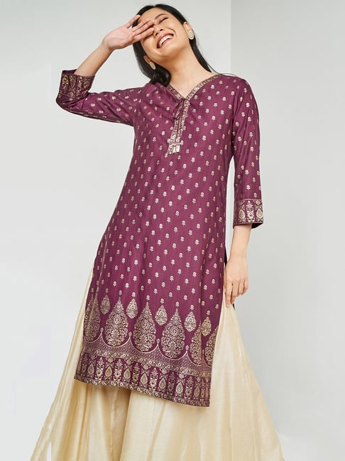 Global Desi Wine Printed Straight Kurta Price in India