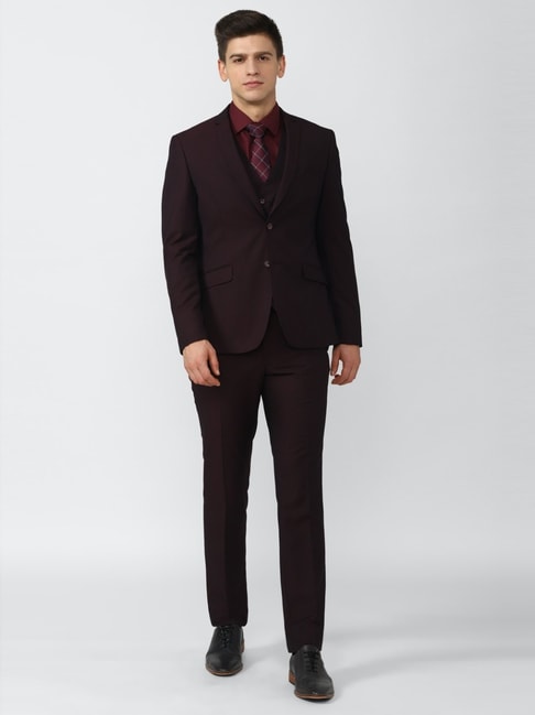 Pin by Nicholas on Suits | Fashion suits for men, Maroon suit, Tuxedo suit  for men