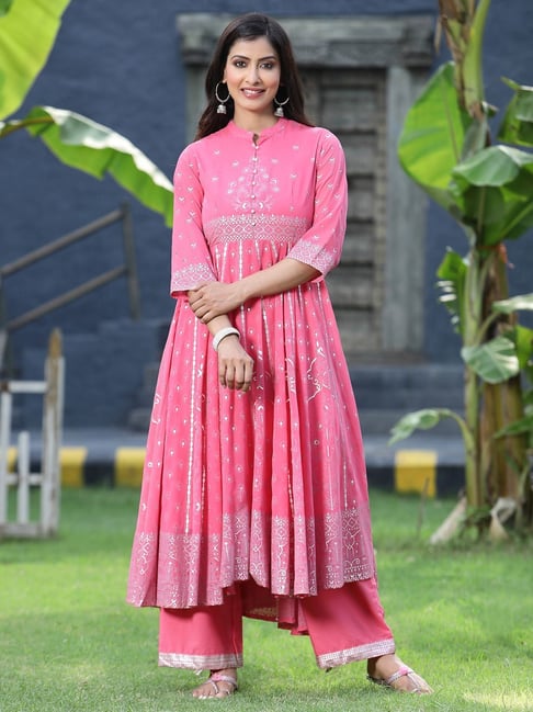 Women Ethnic Georgette Anarkali Suit at best price in Ahmedabad