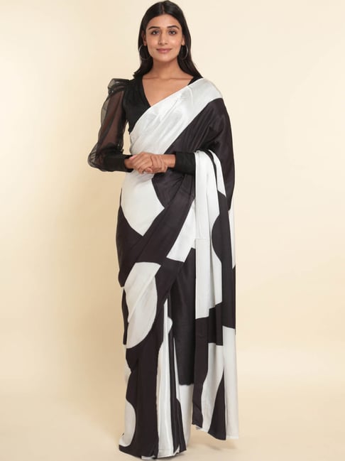 Suta White & Black Plain Saree Without Blouse Price in India