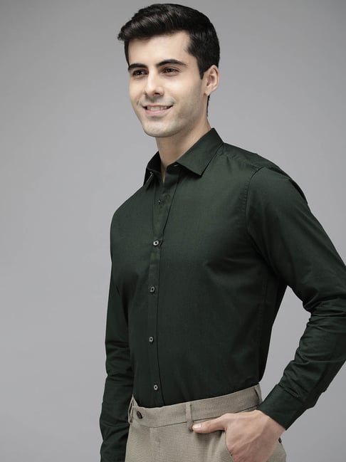 Forest Green Cutaway Collar Shirt with Balck Contrast detailing on Pla   archerslounge