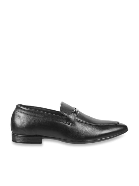 MOCHI Loafers For Men - Buy MOCHI Loafers For Men Online at Best