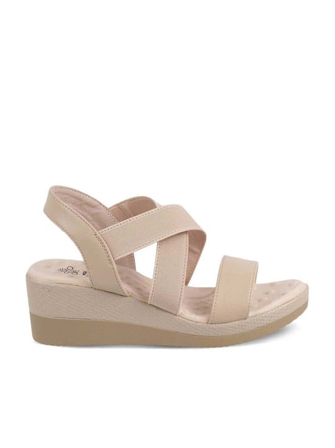 Tresmode Women's Beige Sling Back Wedges