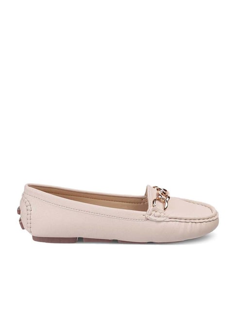 Tresmode Women's Beige Casual Loafers