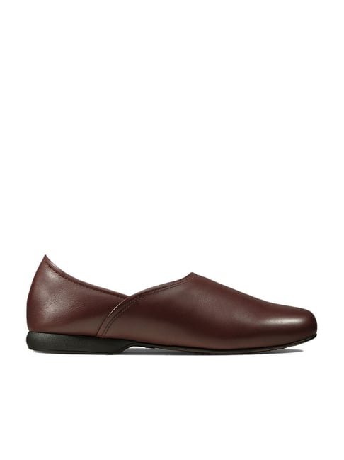 Clarks best sale burgundy loafers