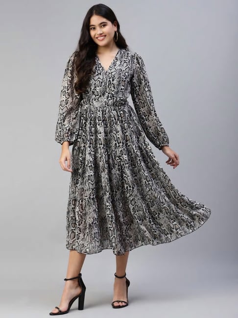 Melon by PlusS Black Printed Maxi Dress Price in India
