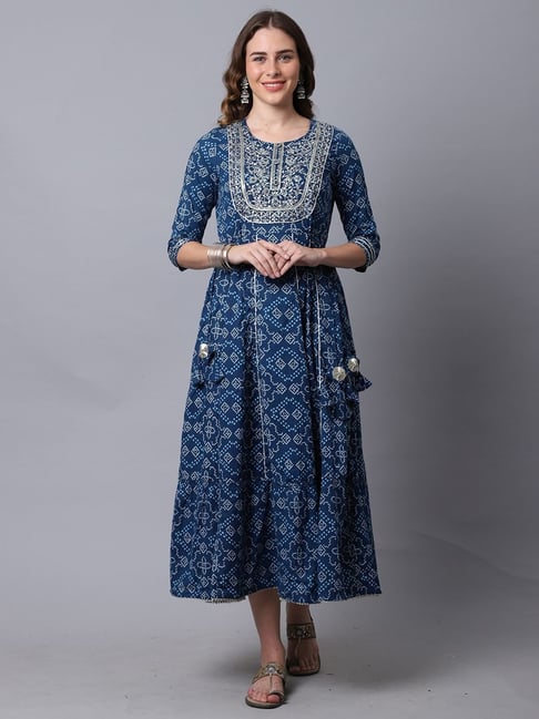 Pakistani Replica Designer Suits online in India | Online Pakistani replica  dresses in India - Frozentags - Ladies Dress Materials