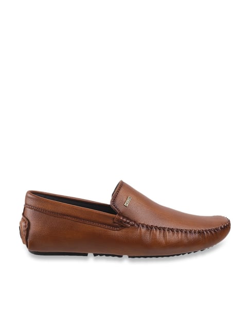 Mochi Men's Tan Casual Loafers