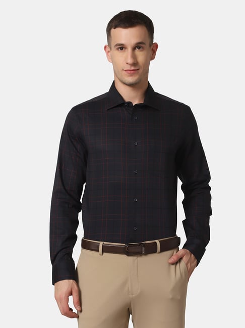 Blackberrys Black Cotton Slim Fit Checks Shirt