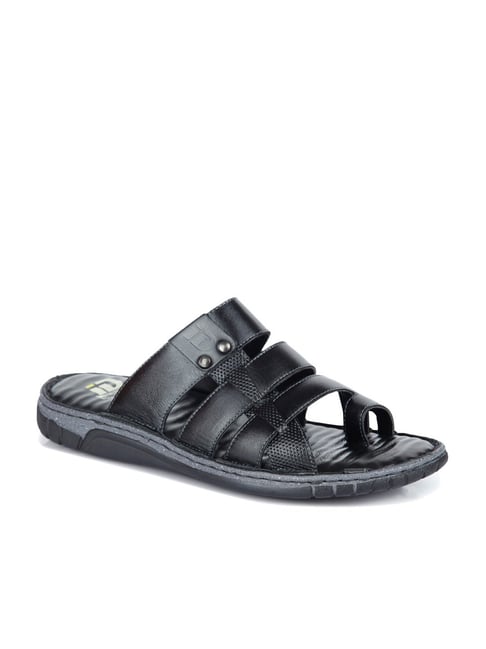 Buy Sandals for Men Online at Best Prices | Westside