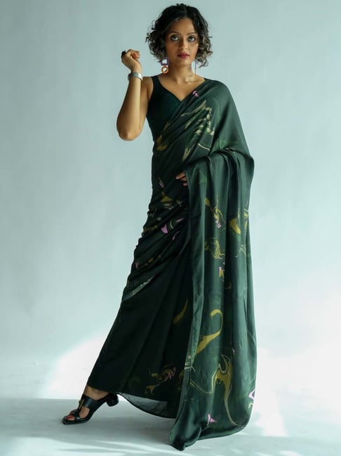 Buy Women's Georgette Pista green saree with contrast black border and  blouse.(UHFN06) at Amazon.in