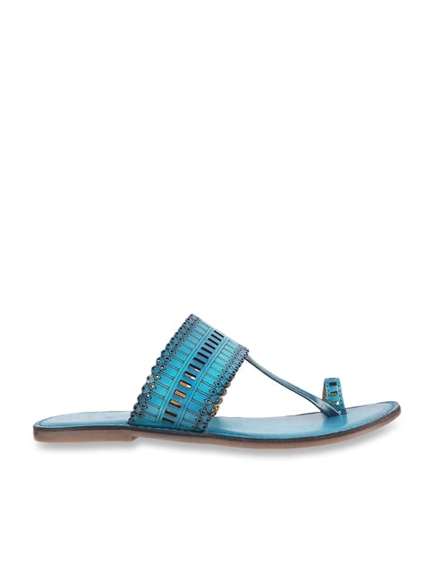 Mochi Women's Blue Toe Ring Sandals Price in India