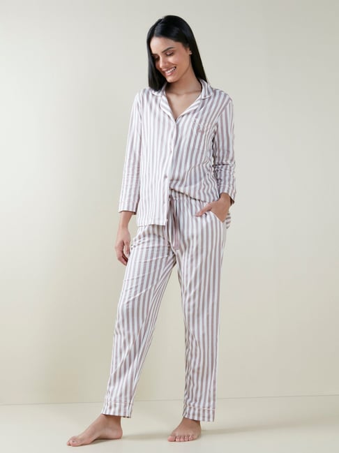 Buy Wunderlove Off-White Printed Shirt & Pyjamas Set from Westside
