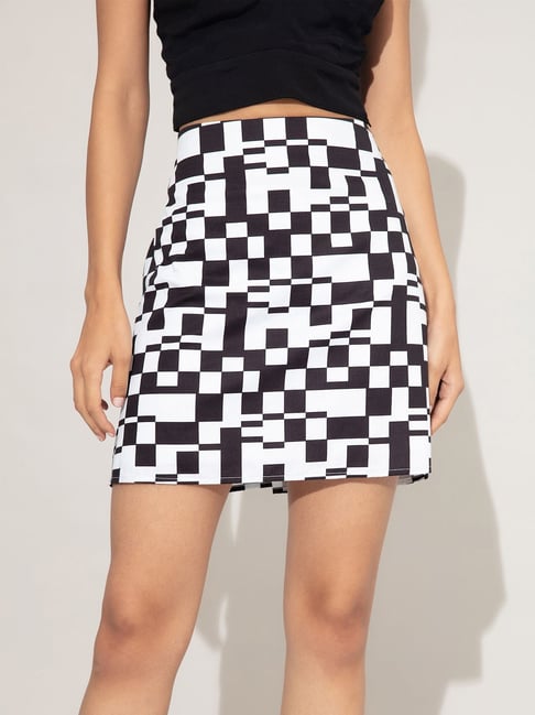 Black and shop white skirt online