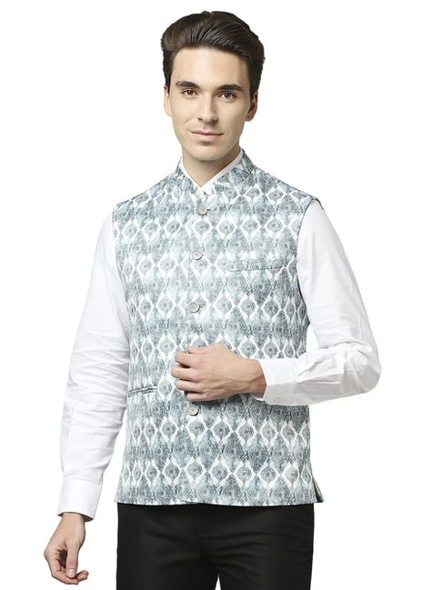 Online Fashion Lifestyle Shopping for Women Men Kids in India