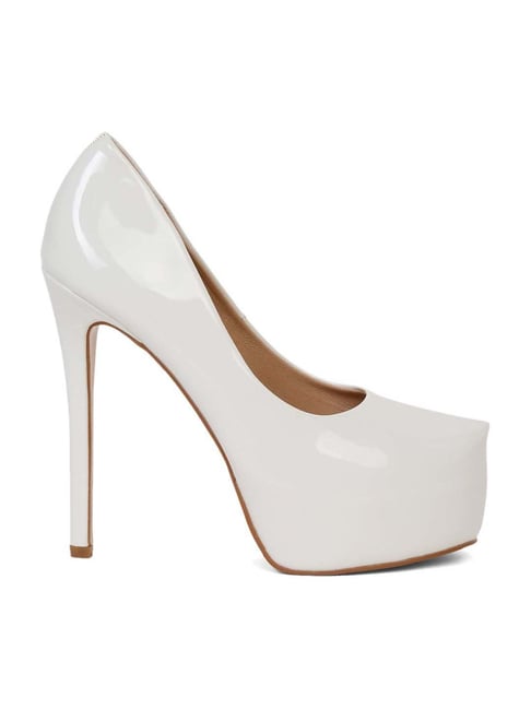 Flat N Heels Women's White Stiletto Pumps