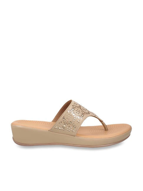 Metro Women's Beige Thong Wedges