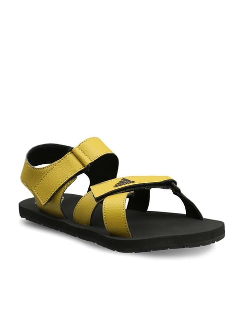 Open Sandal Casual Wear Leatherwood1 Women Yellow Flats Sandals (888584),  Clean With Soft Cloth at Rs 165/pair in Kolkata