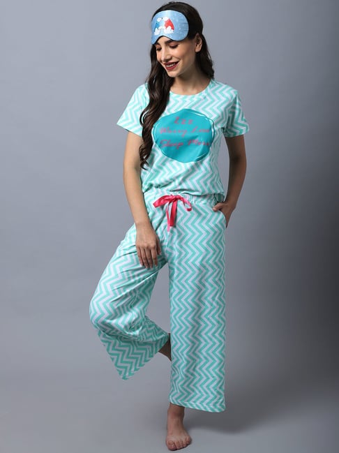 Slumber Jill Green & White Cotton Printed T-Shirt With Pyjamas