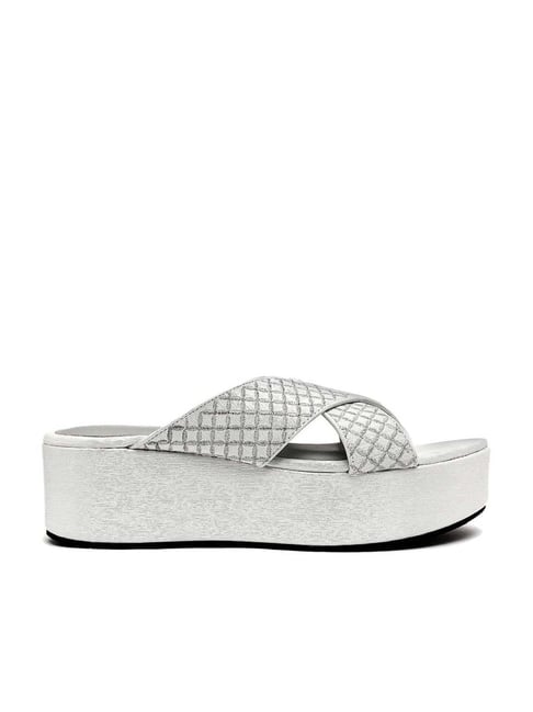 Aurelia Women's Zbelle Silver Cross Strap Sandals-picture-13