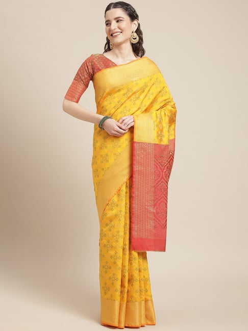 Kaavifab Yellow latest yellow heavy banarasi silk patola saree at best  price in Surat