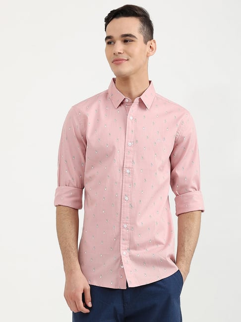 light pink colour shirt