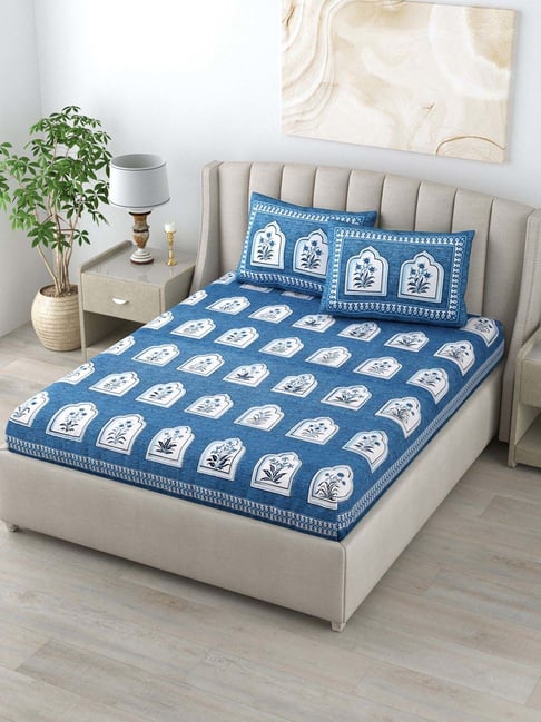 Living Roots Blue Cotton 160 TC King Bedsheet with 2 Pillow Covers