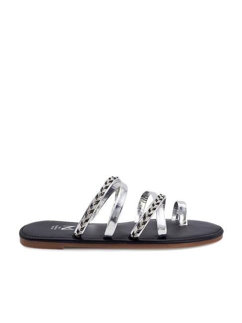 ▷ Flat sandals with rhinestone-encrusted straps Tata Italia