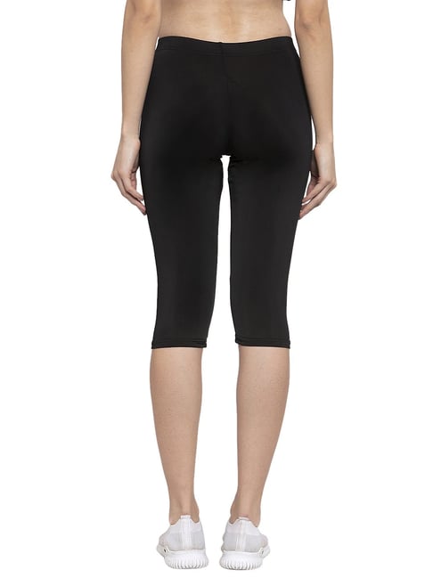 Buy Clovia Black Self Design Slim Fit Mid Rise Capris for Women's Online @  Tata CLiQ