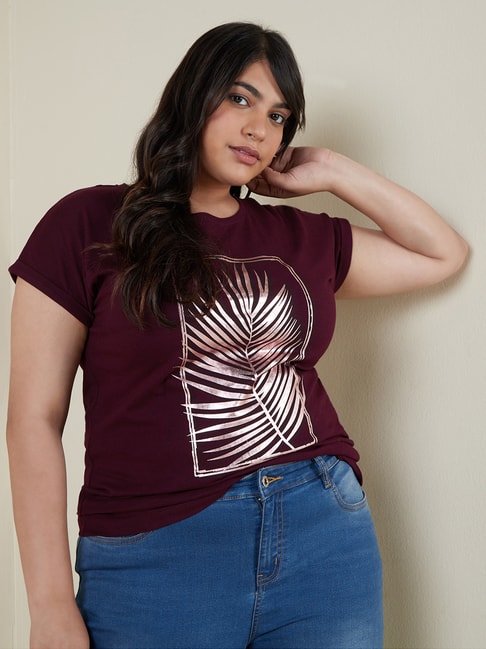 Gia Curves by Westside Berry Leaf Design Bella T-shirt Price in India